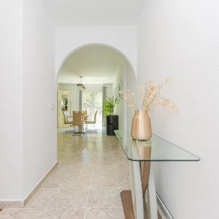 Presidential Suite Villamartin Plaza Av Brisas 67 Alicante Exterior photo