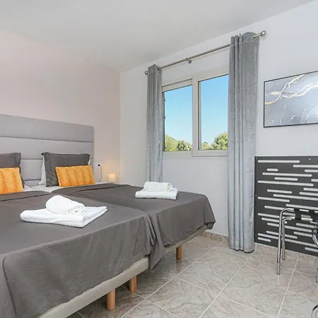 Presidential Suite Villamartin Plaza Av Brisas 67 Alicante Exterior photo